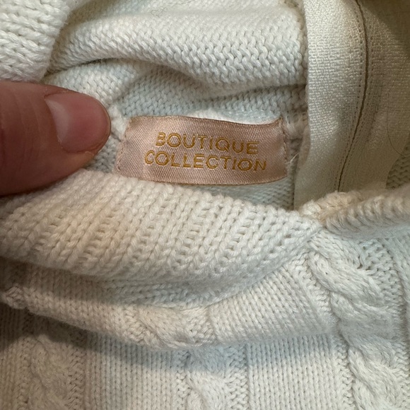 Boutique Collection Unisex white cotton baby sweater zipper up back - Picture 2 of 5